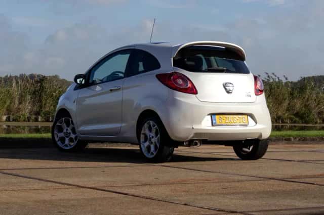 Ford Ka (2015) thumbnail 3