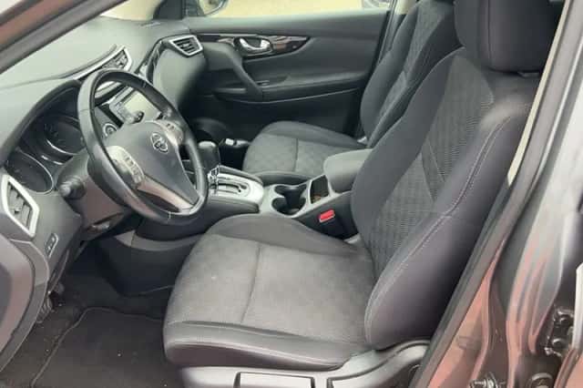Nissan Qashqai (2017) thumbnail 3