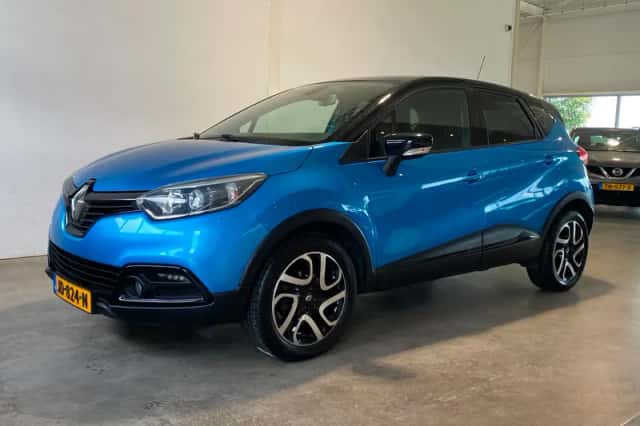 Renault Captur (2016) thumbnail 1