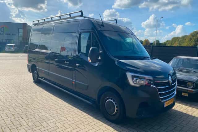 Renault Master (2024) thumbnail 1
