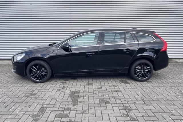 Volvo V60 (2012) thumbnail 5