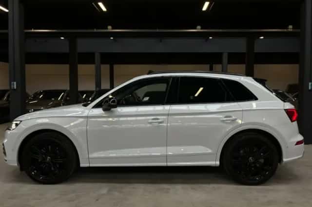 Audi SQ5 (2018) thumbnail 2