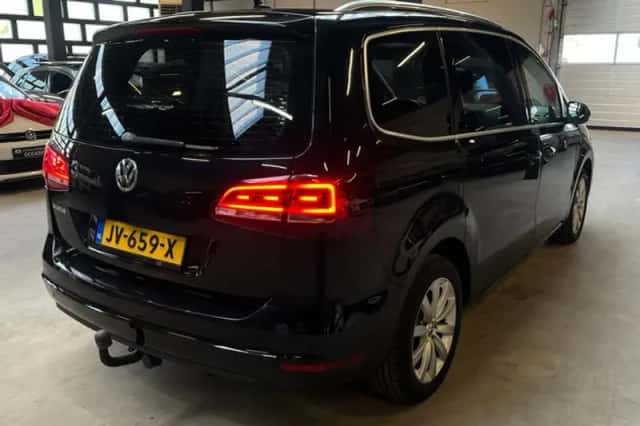 Volkswagen Sharan (2016) thumbnail 6