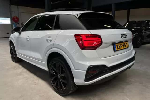 Audi Q2 (2021) thumbnail 3