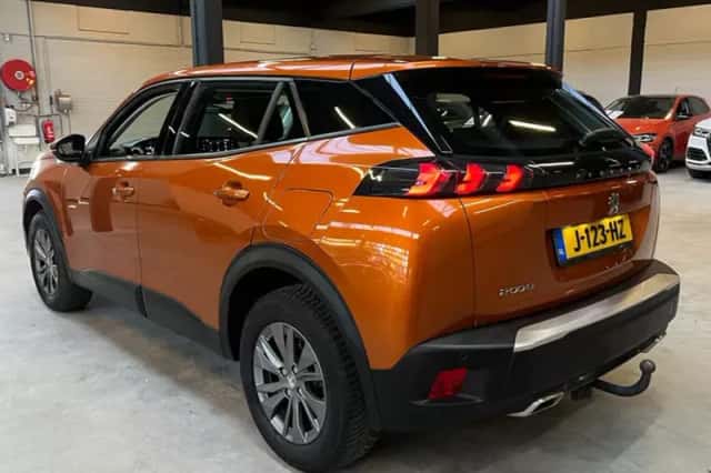 Peugeot 2008 (2020) thumbnail 3