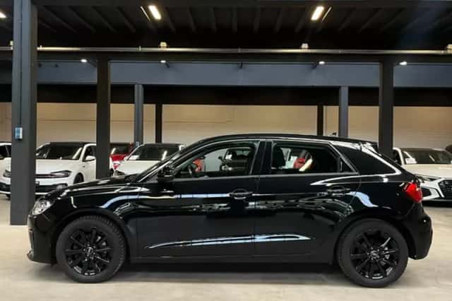 Audi A1 (2019) thumbnail 2