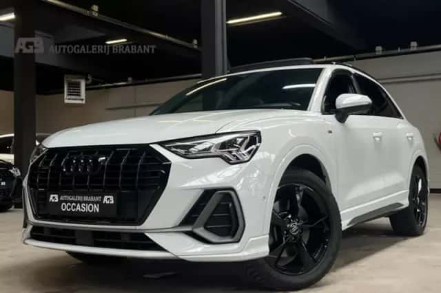 Audi Q3 (2019) thumbnail 1