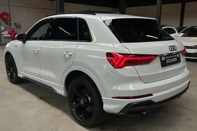 Audi Q3 (2019) thumbnail 3