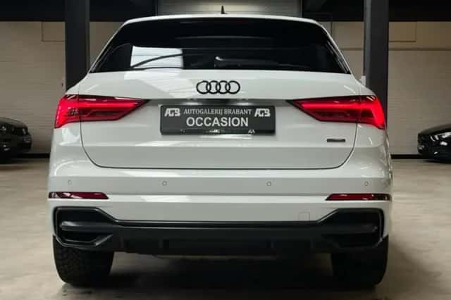 Audi Q3 (2019) thumbnail 4