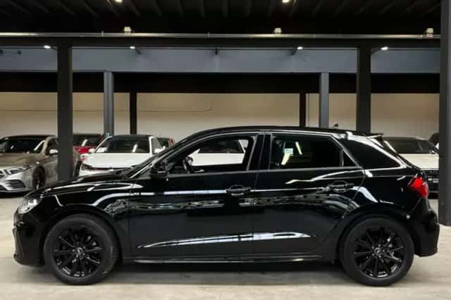 Audi A1 (2019) thumbnail 2
