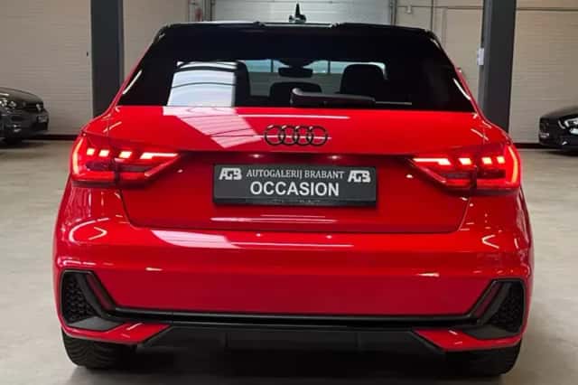 Audi A1 (2019) thumbnail 3