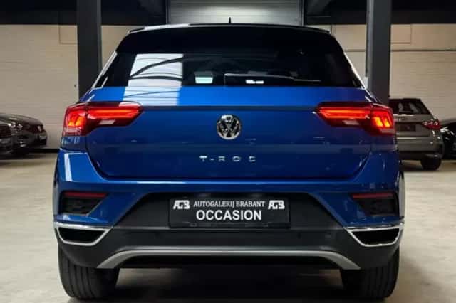 Volkswagen T-Roc (2018) thumbnail 4