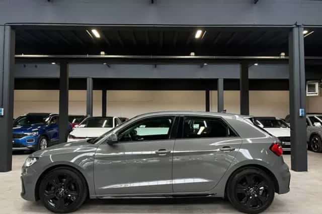 Audi A1 (2019) thumbnail 2