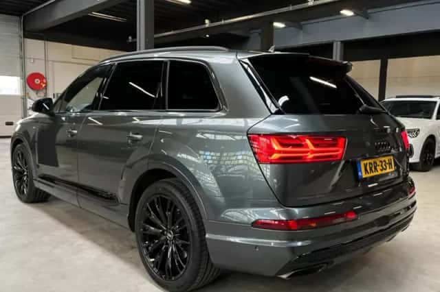 Audi Q7 (2015) thumbnail 3