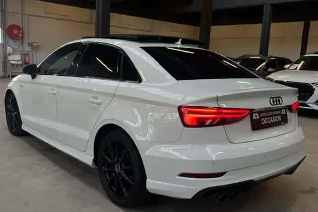 Audi A3 (2017) thumbnail 3