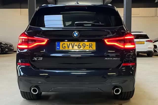 BMW X3 (2021) thumbnail 4