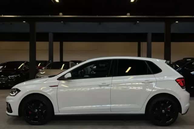 Volkswagen Polo (2019) thumbnail 2
