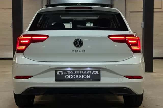 Volkswagen Polo (2023) thumbnail 4