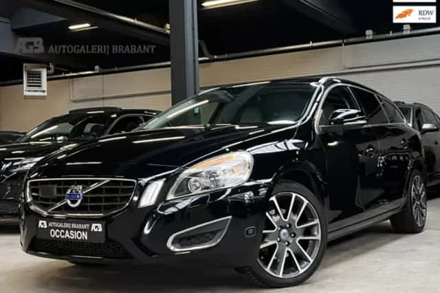Volvo V60 (2011) thumbnail 1