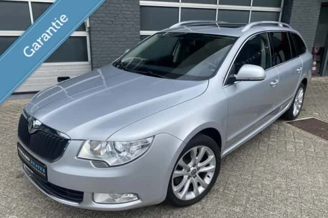 Škoda Superb (2013) thumbnail 1