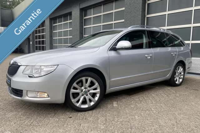 Škoda Superb (2013) thumbnail 5