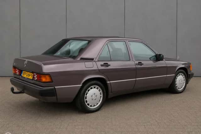 Mercedes-Benz 190-Serie (1991) thumbnail 6