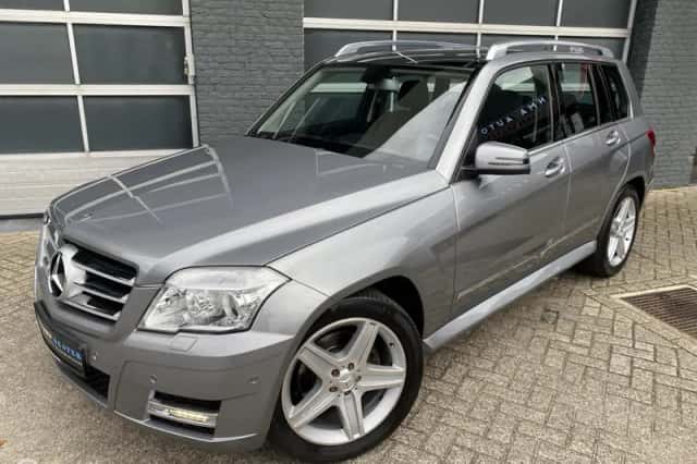 Mercedes-Benz GLK-Klasse (2010) thumbnail 1