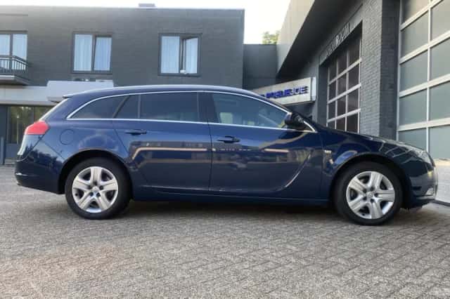 Opel Insignia (2011) thumbnail 5