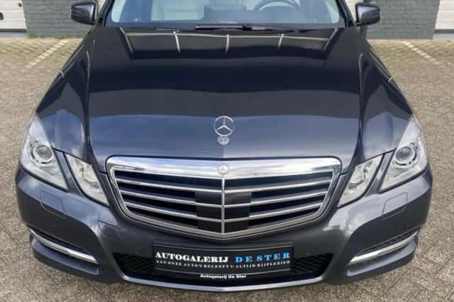Mercedes-Benz E-Klasse (2010) thumbnail 6