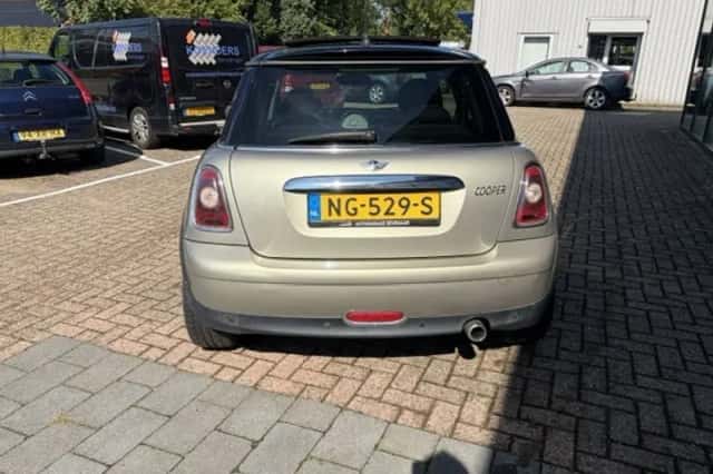 MINI Cooper (2008) thumbnail 4