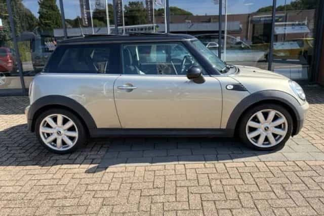 MINI Cooper (2008) thumbnail 6
