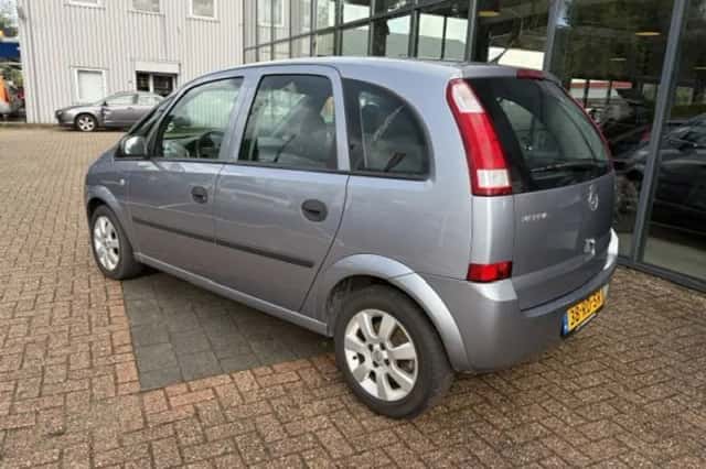 Opel Meriva (2005) thumbnail 3
