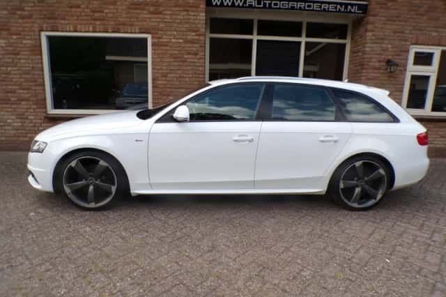 Audi A4 (2008) thumbnail 2