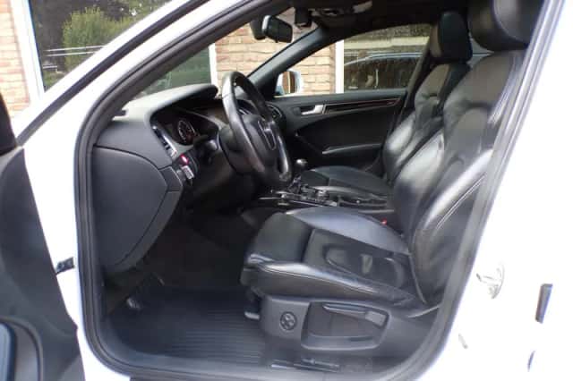 Audi A4 (2008) thumbnail 4