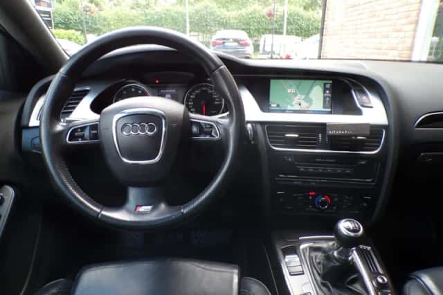 Audi A4 (2008) thumbnail 5