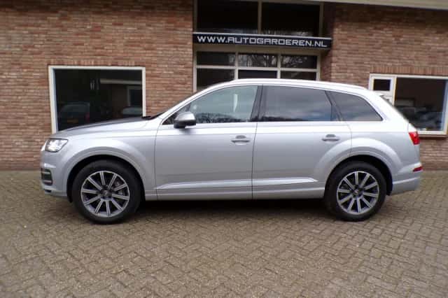 Audi Q7 (2018) thumbnail 2