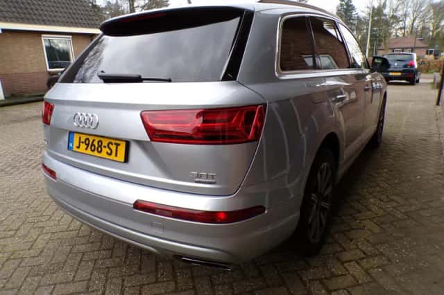 Audi Q7 (2018) thumbnail 6
