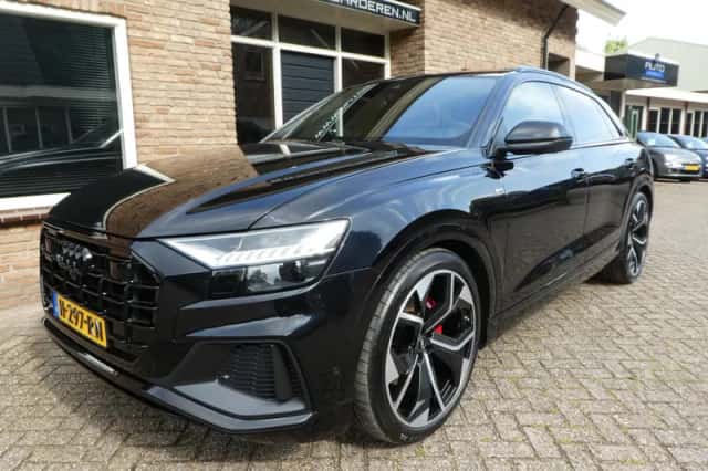 Audi Q8 (2018) thumbnail 1