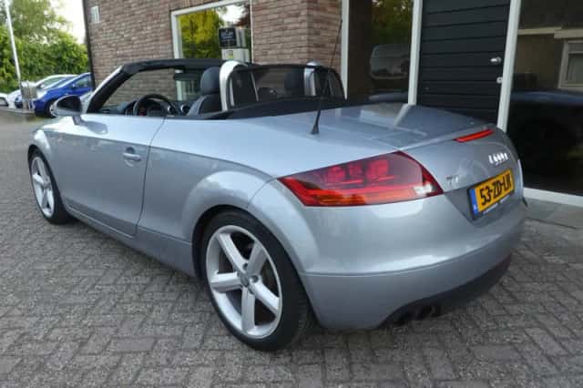 Audi TT (2008) thumbnail 3