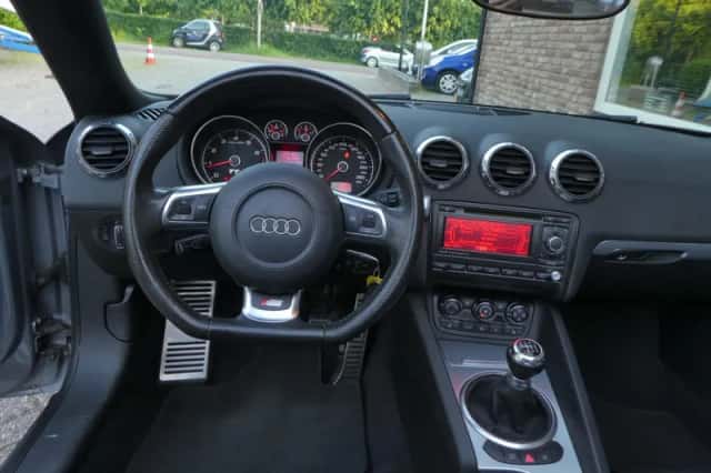 Audi TT (2008) thumbnail 5