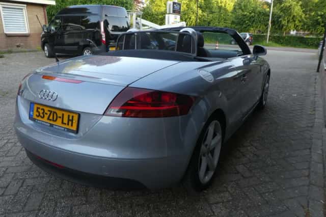 Audi TT (2008) thumbnail 6