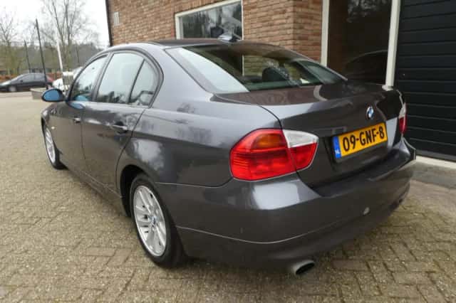 BMW 3-Serie (2008) thumbnail 3