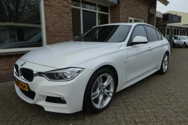 BMW 3-Serie (2015) thumbnail 1
