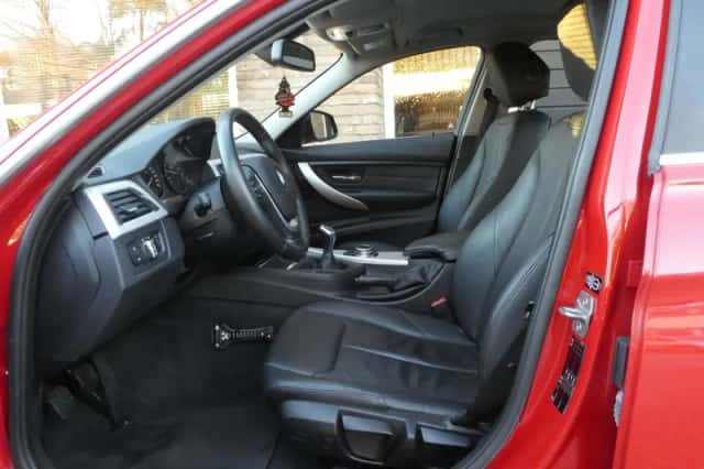 BMW 3-Serie (2013) thumbnail 4