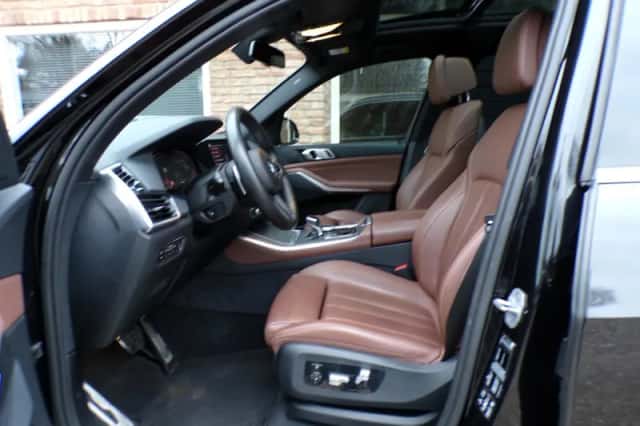 BMW X5 (2019) thumbnail 4