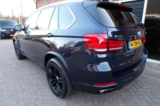 BMW X5 (2016) thumbnail 3
