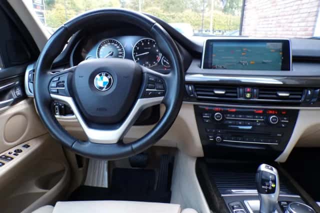 BMW X5 (2017) thumbnail 5