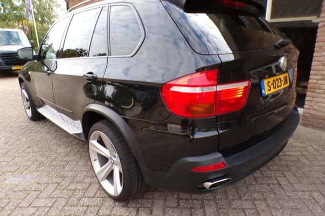 BMW X5 (2007) thumbnail 3