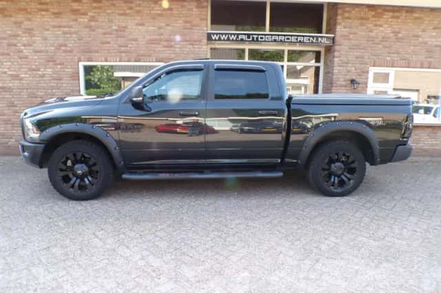 Dodge RAM (2017) thumbnail 2
