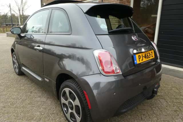 Fiat 500 (2014) thumbnail 3